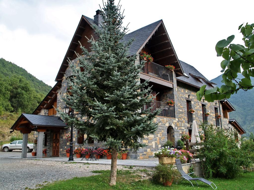 Hotel Vina Olivan Sarvisé 部屋 写真