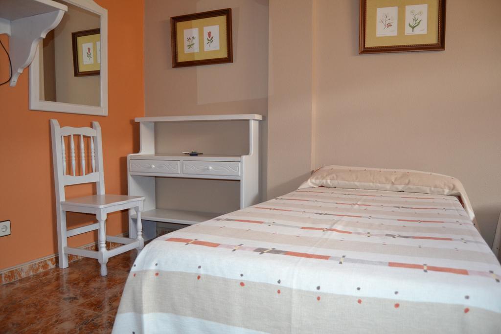 Hotel Vina Olivan Sarvisé 部屋 写真