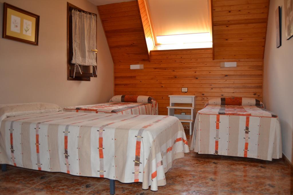 Hotel Vina Olivan Sarvisé 部屋 写真
